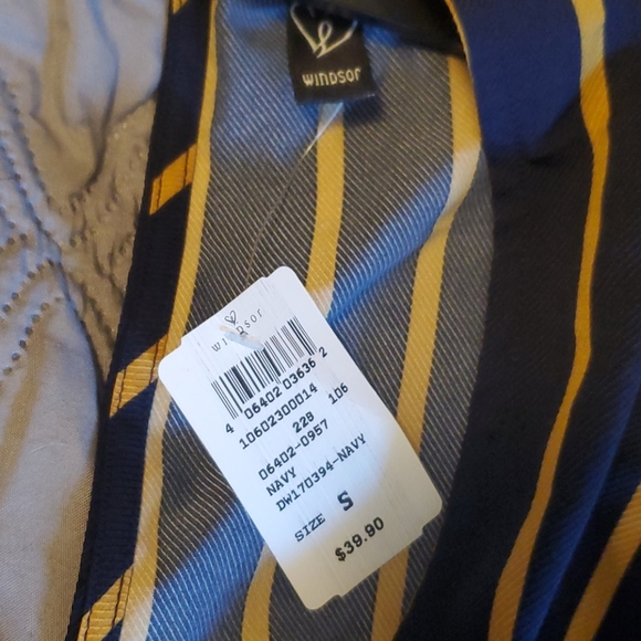 Jumpsuit - Picture 3 of 4